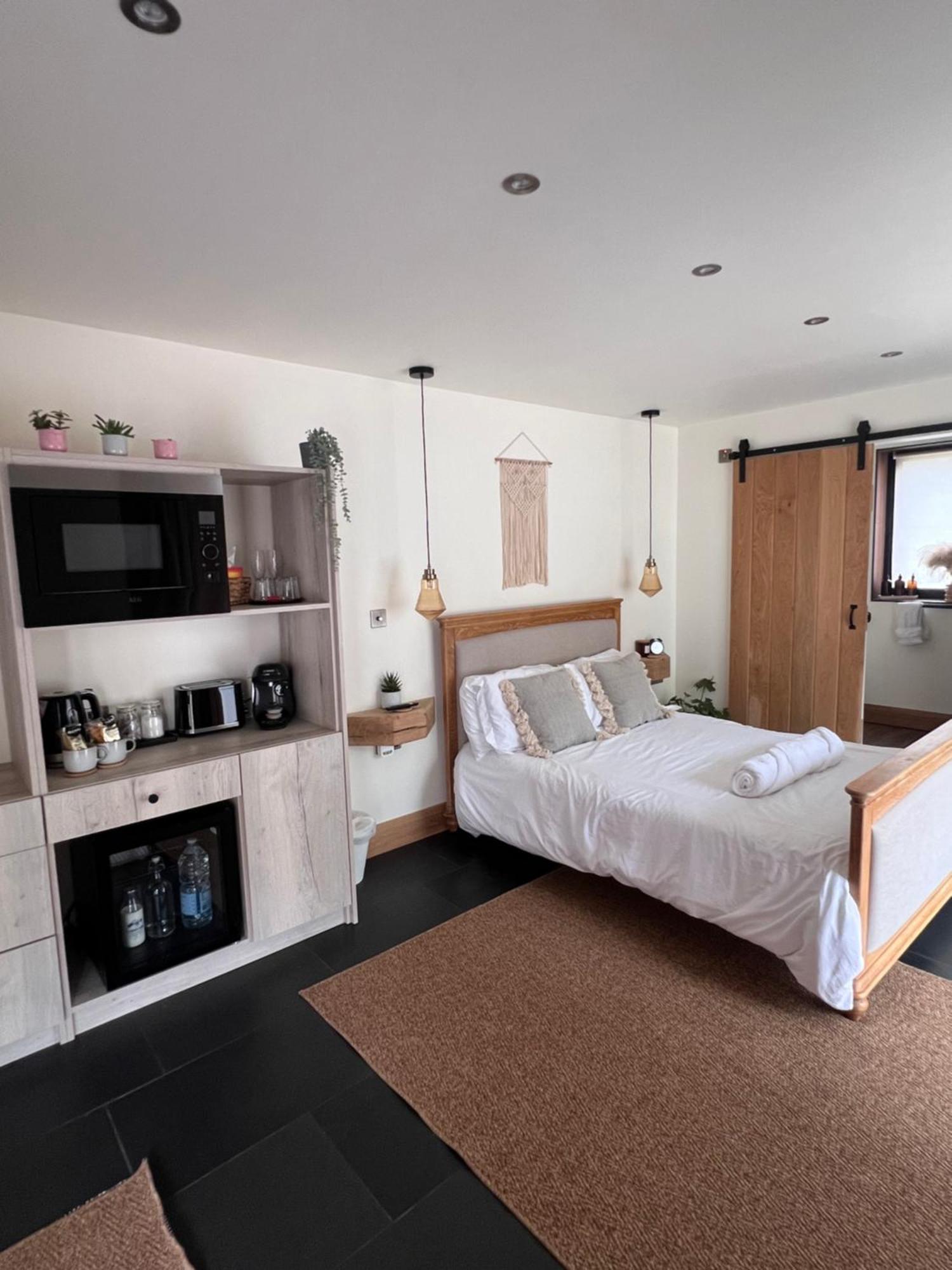 Luxury Courtyard Studio In Llangollen Exteriér fotografie